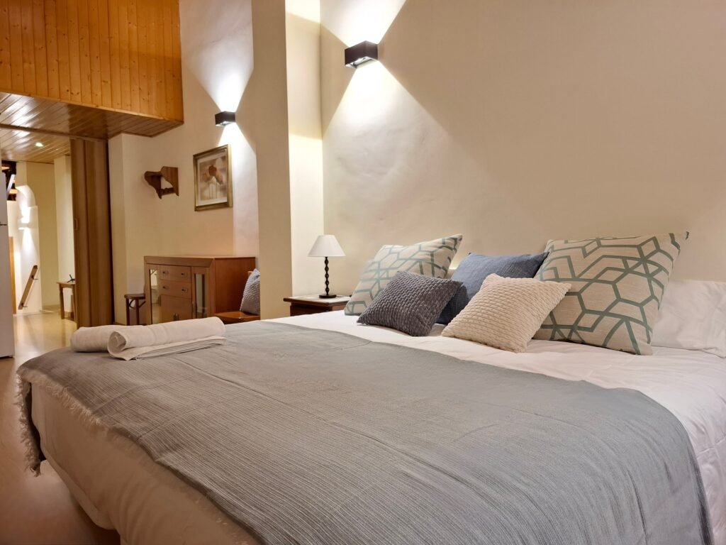 Interior acogedor de Casa Rural Castalla, montaña a un paso de la playa en el interior de Alicante
