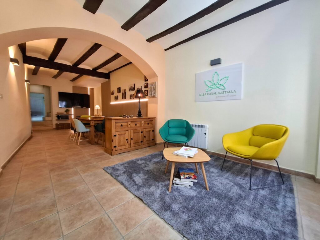 Interior acogedor de Casa Rural Castalla, en el casco histórico de Castalla (Alicante)