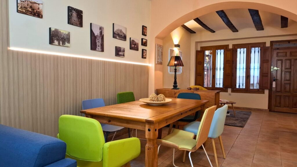 Interior acogedor de Casa Rural Castalla, casa rural completa para grupos y familias en Castalla
