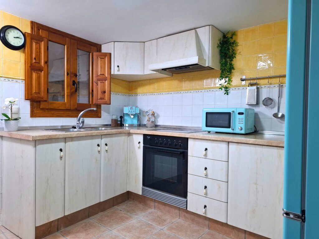 Espacio interior de Casa Rural Castalla, casa rural completa para grupos y familias en Castalla
