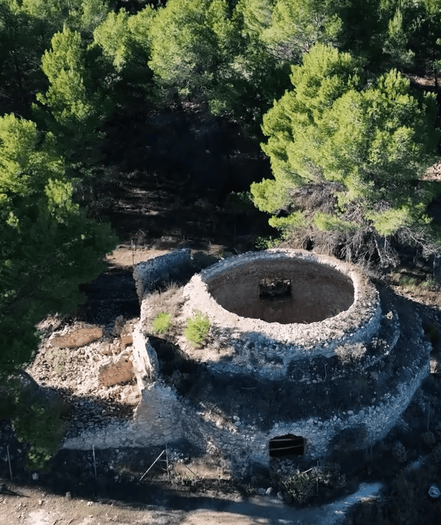 Pou de la Neu en la Sierra del Xorret de Catí y el Maigmó, Castalla