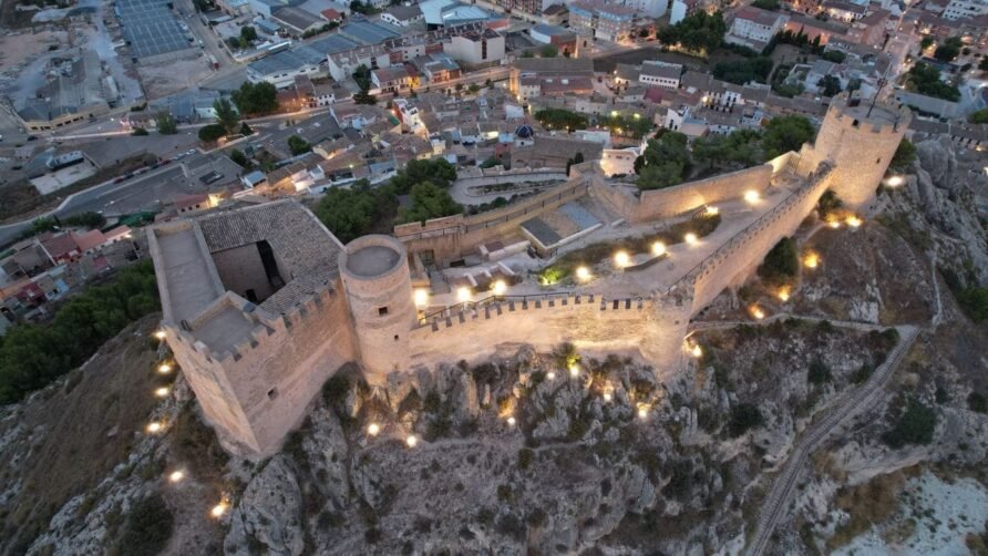 Castillo de Castalla: Historia, Leyenda y Punto de Partida de las Rutas de los Castillos del Vinalopó