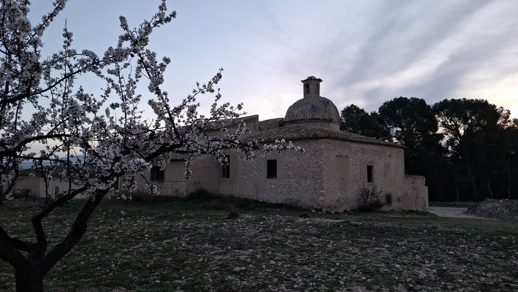 Paisaje de Pla de les Caves (Plascaves) en Castalla